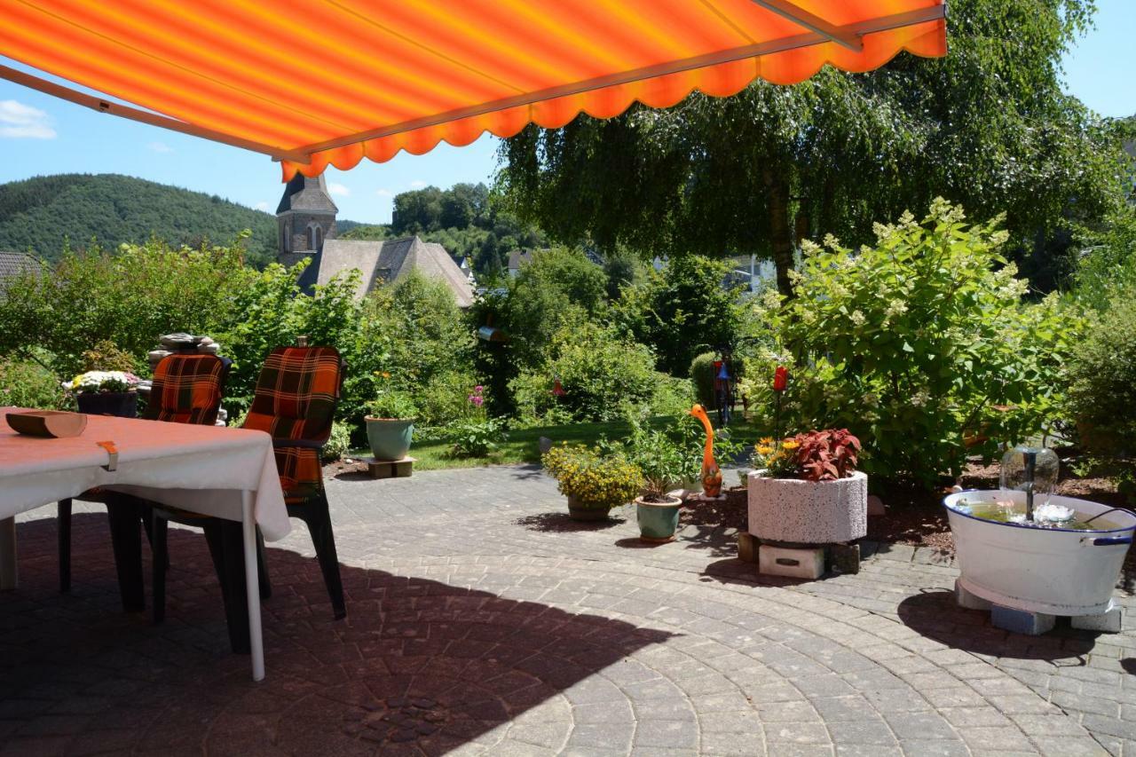 Ferienwohnung Burgblick Bilstein Buitenkant foto